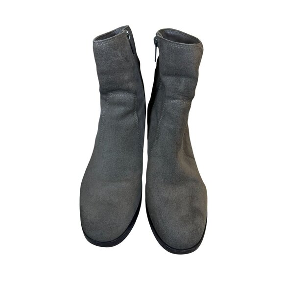 Frye Gray Suede Ankle Women's Boots Size 8M With Zipper Closure . Size 8M - Picture 1 of 12